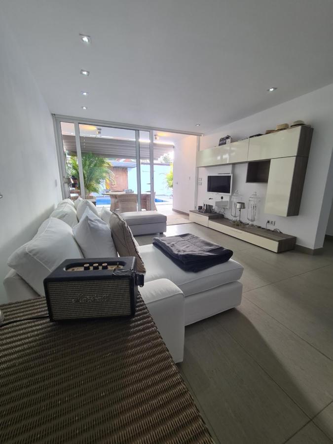Nosotros Luxury Villa 洛斯克里斯蒂亚诺斯 外观 照片